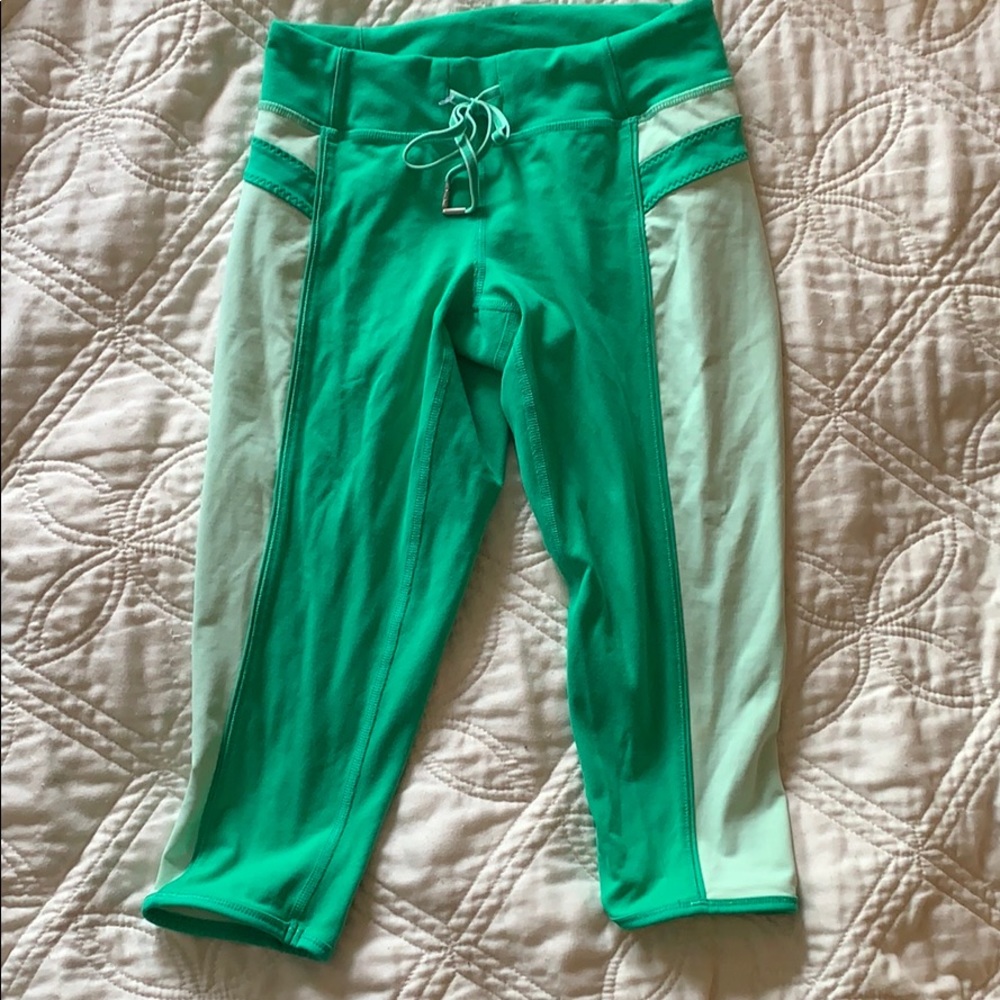 Lululemon Heat it Up crop leggings